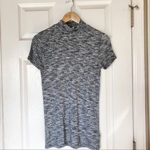 GAP Turtleneck Short Sleeve Small